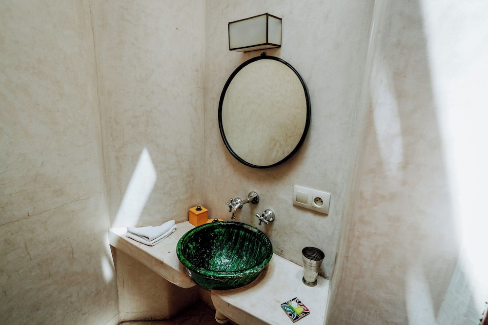 Riad dar ayur
