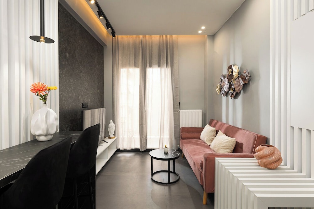 FOS Premium Apartments by halu