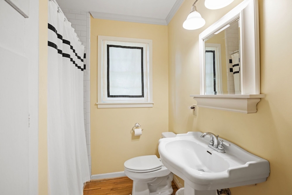 Yellow Rose 2 Bedroom Home