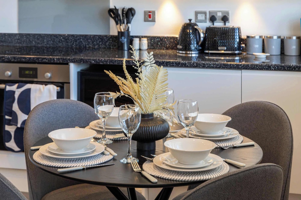 Cosy Apartment in the Heart of Sale