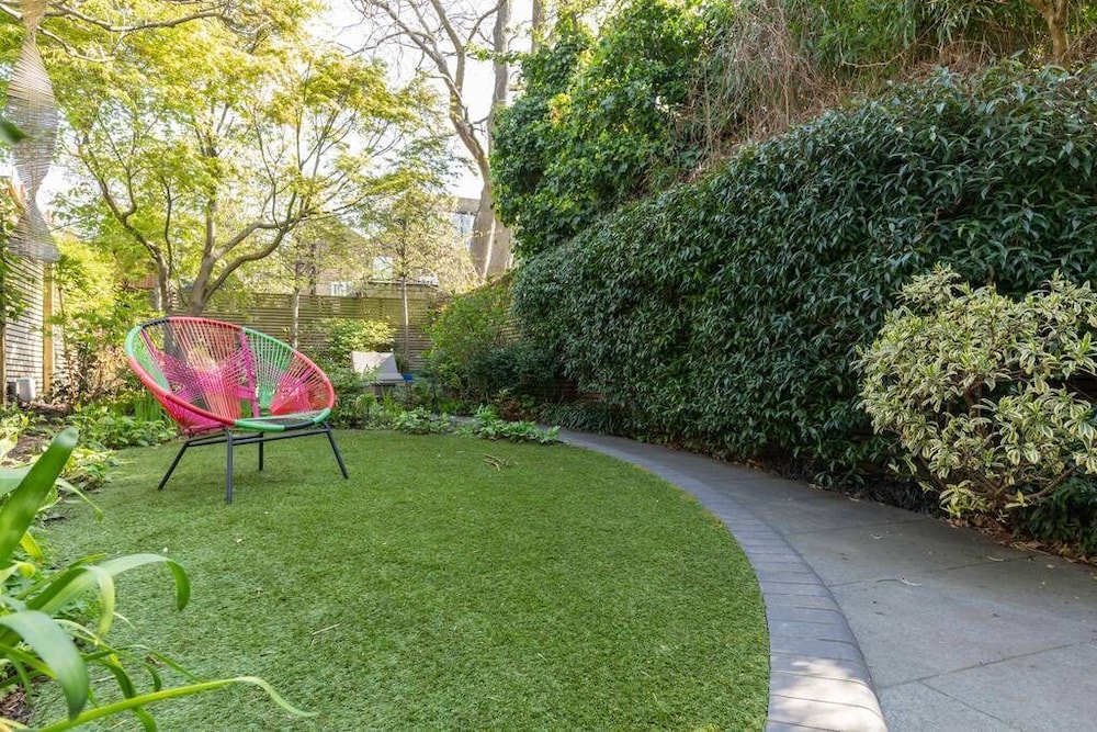 Albert Street V by Onefinestay