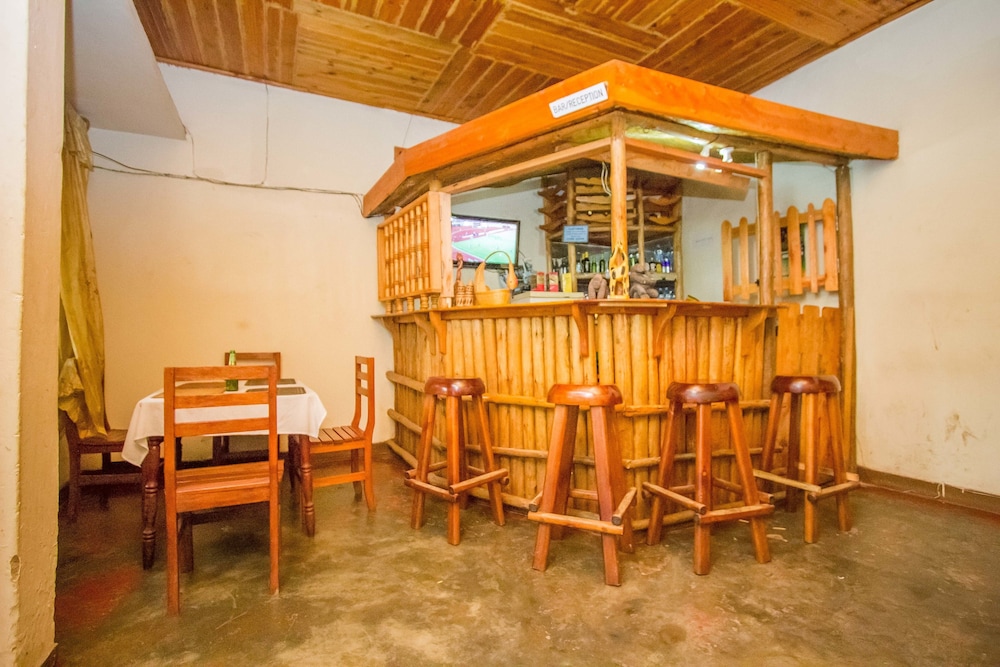 Sabinyo Guest House