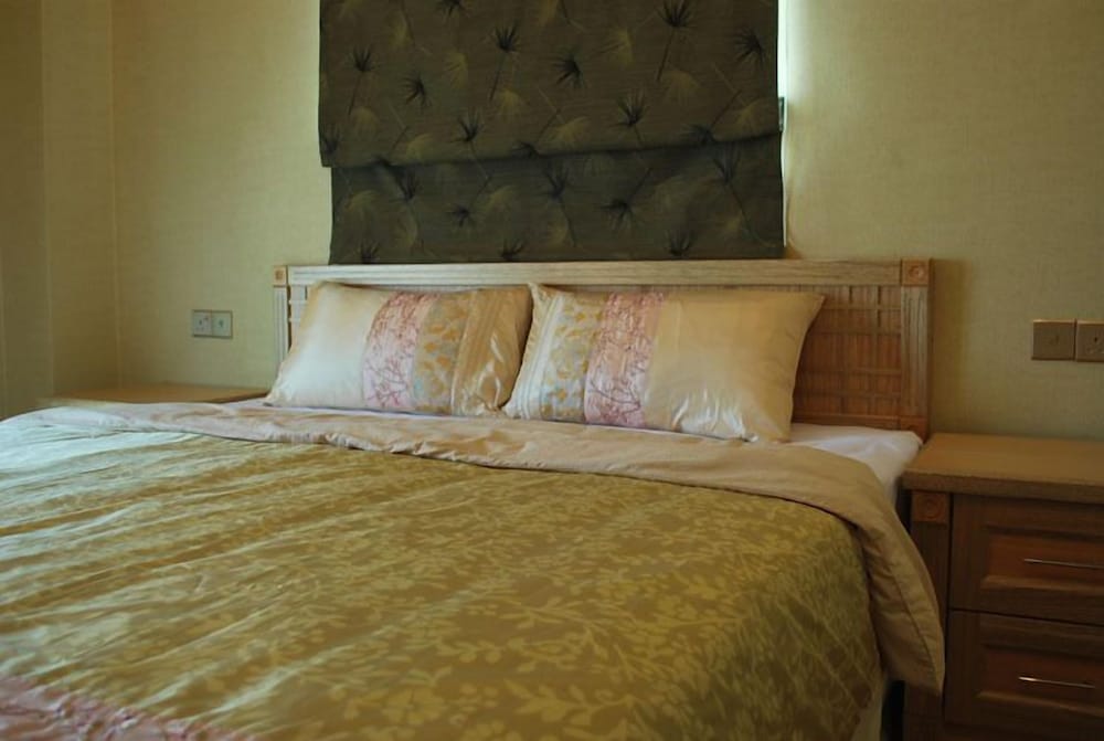 Mciti Suites