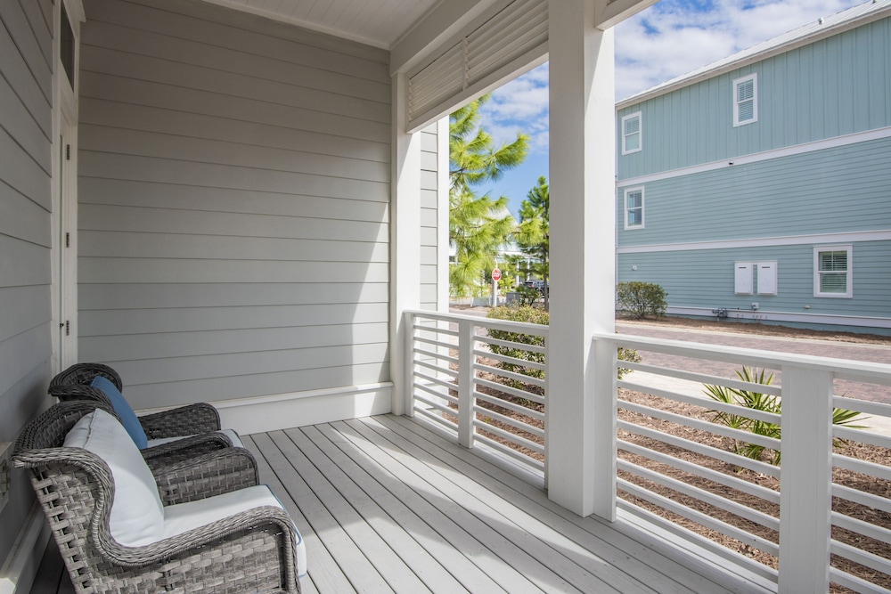 Prominence on 30A by Panhandle Getaways