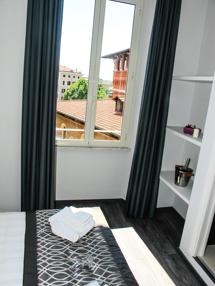 Roma Veneto Relais