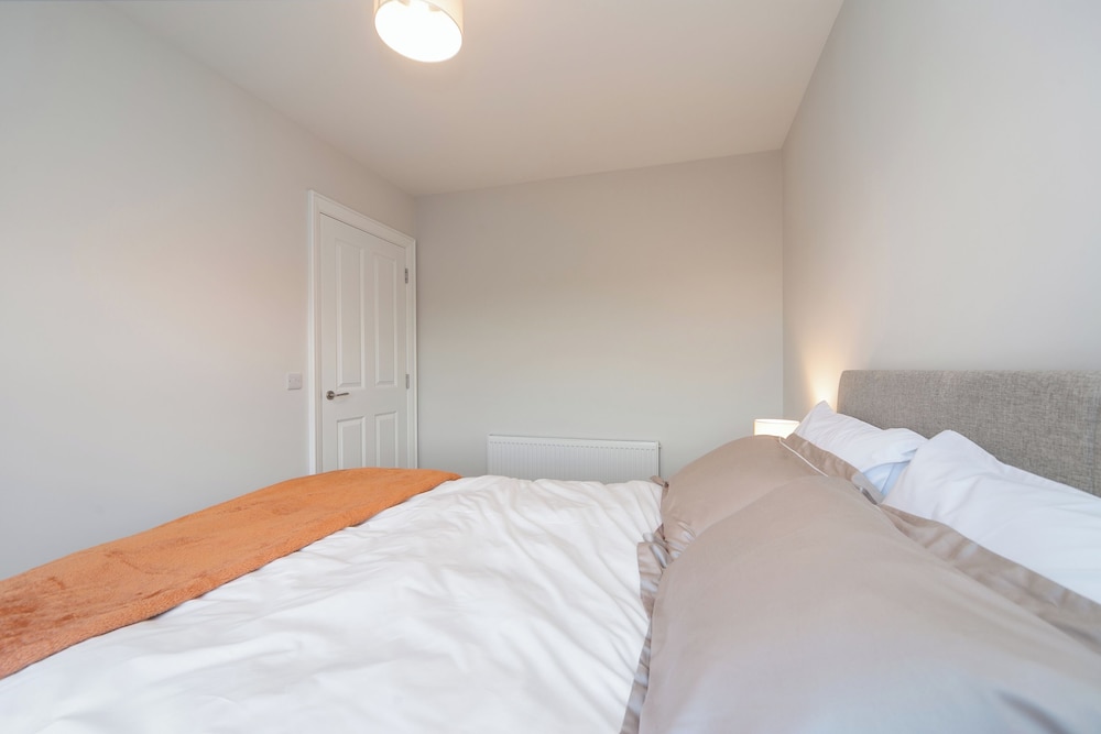 Modern Entire Home Retreat in Newry