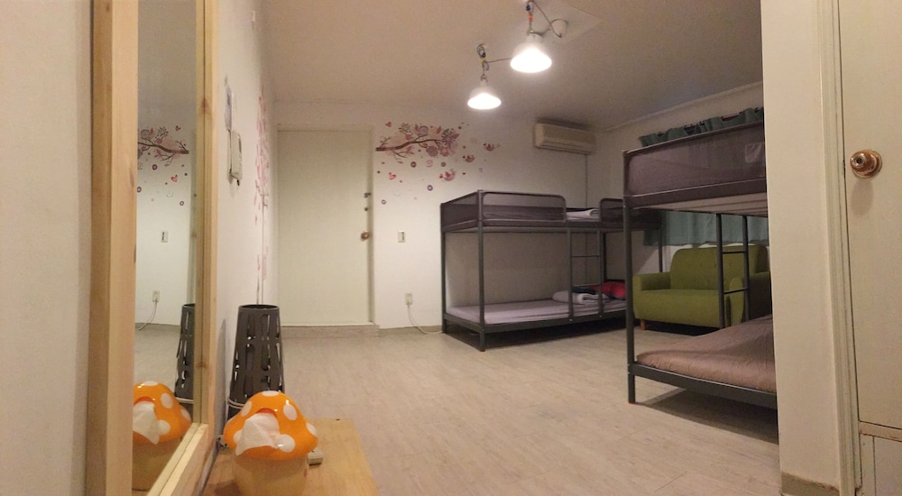 Egg Guesthouse Korea