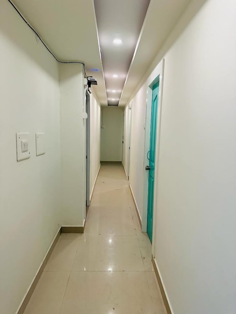 Hotel SY Comforts