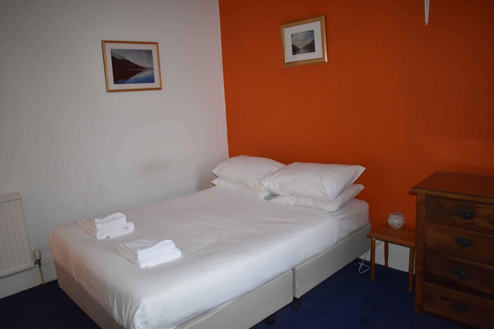 Traditional Apartment oer the Meadows