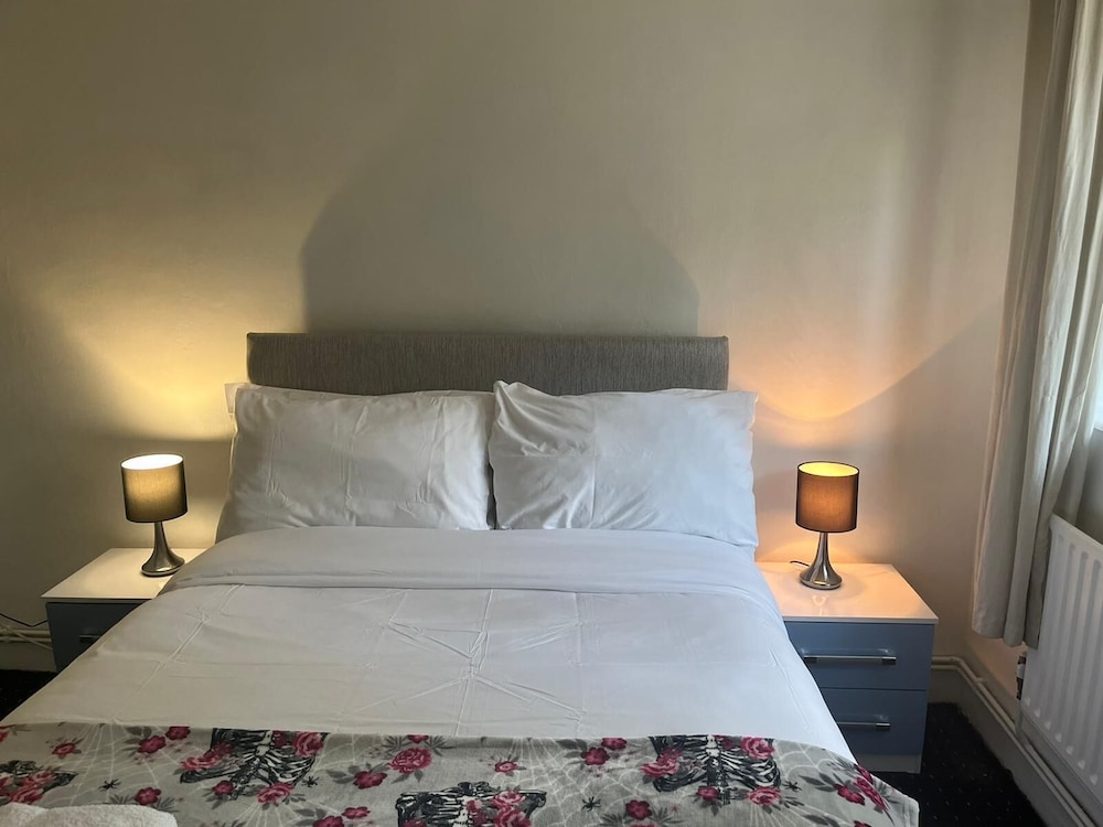 The Lambeth Apartment