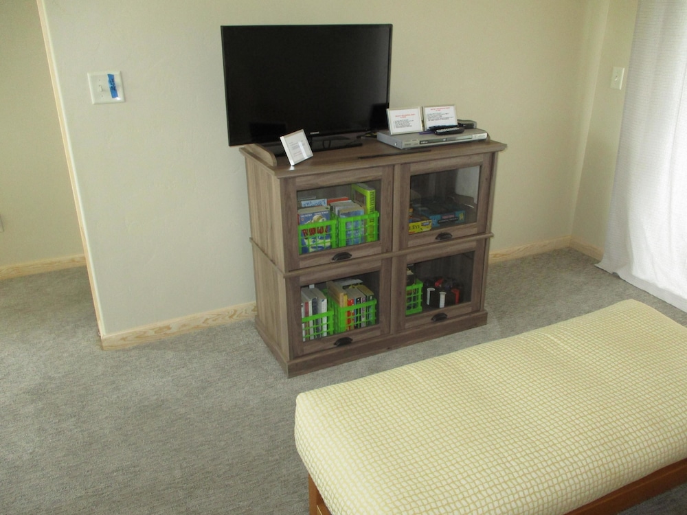 River Walk 2 Bedroom Holiday Home By Pinon Vacation Rentals