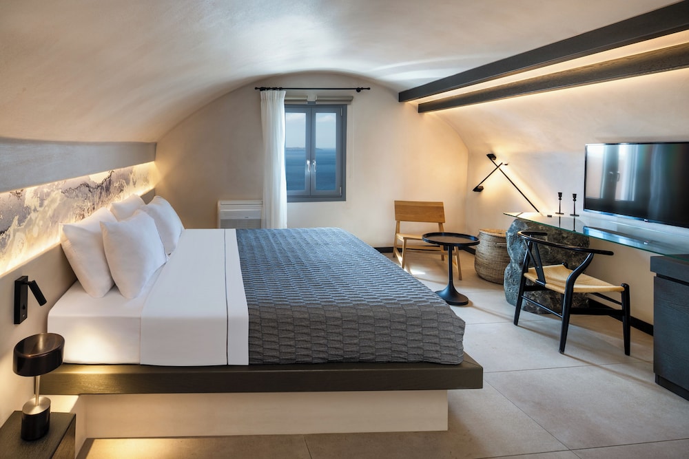 ArmonOia Suites