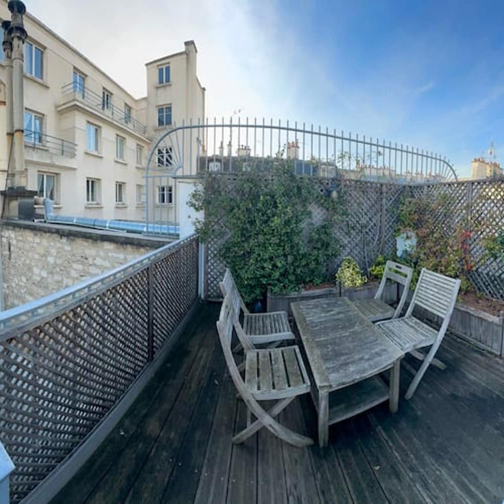 Dreamy Rive Gauche Modern 2 Bed Apt in Paris