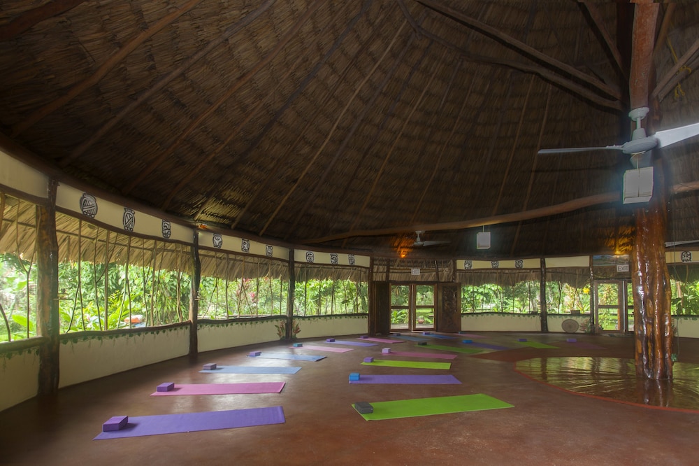 Cotton Tree Lodge