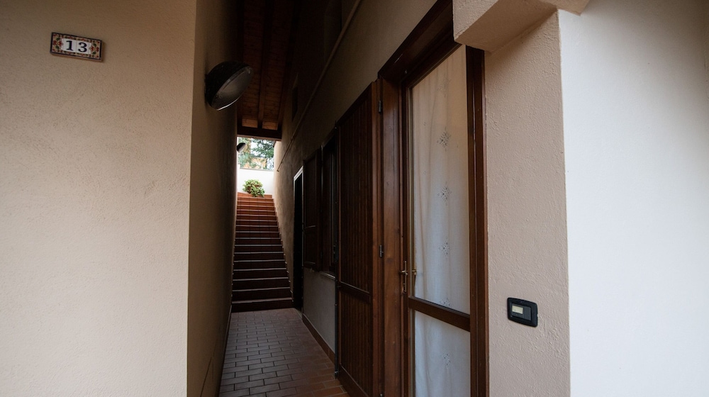 The Three Moons Apartment photo 3
