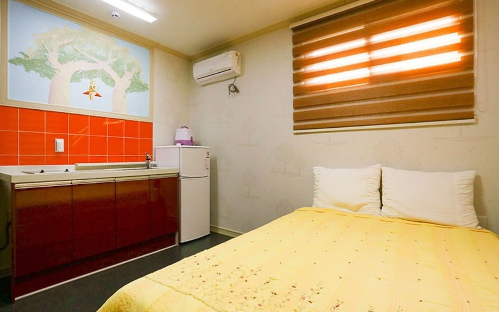 Gyeongju Twin Village Bed and Breakfast