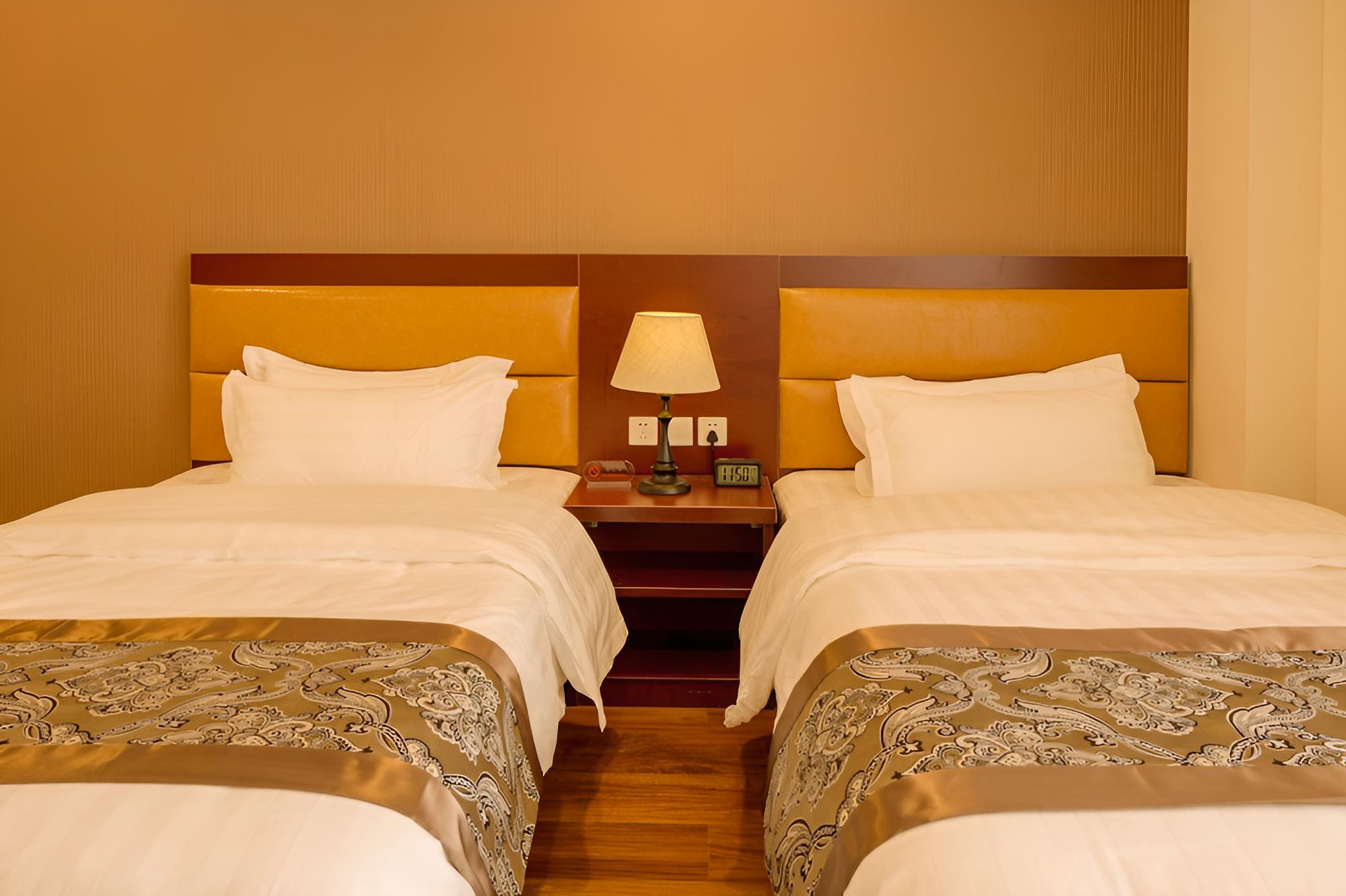 Hill Lily Hotel