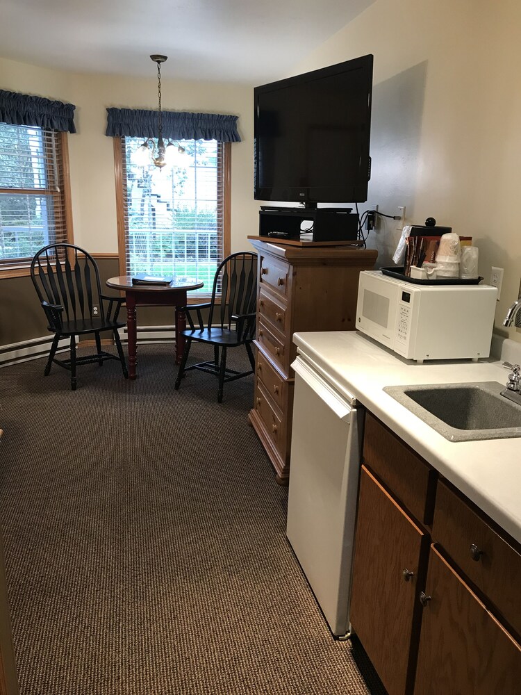 Bay Breeze Resort