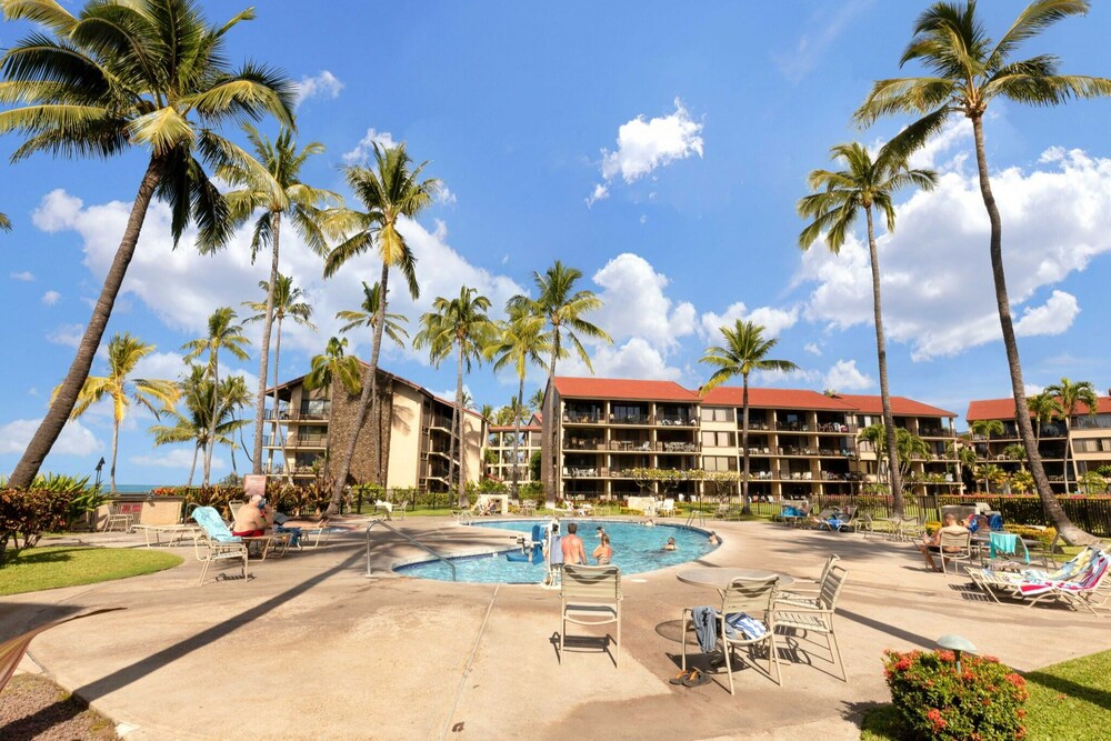 Panoramic Ocean View 1br Condo Suite 150 Feet From The Ocean At Papakea Ocean Front Resort 1 Bedroom Condo by RedAwning view 4