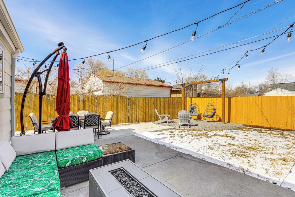 < 1 Mi to Olde Town Arvada: Home w/ Patio!
