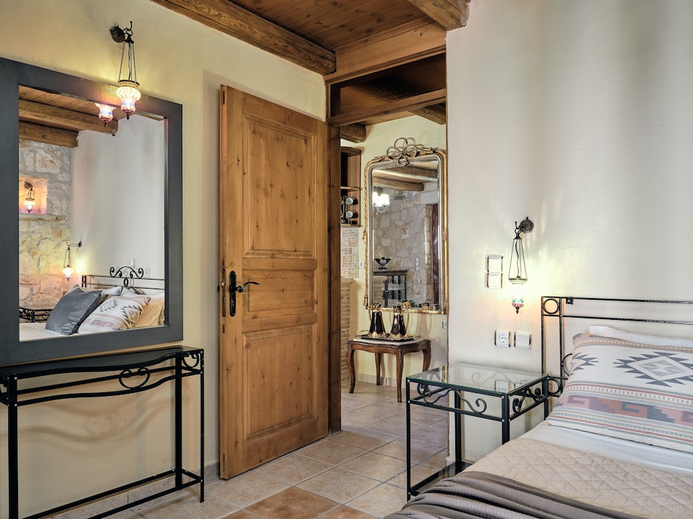 Diamond Suites