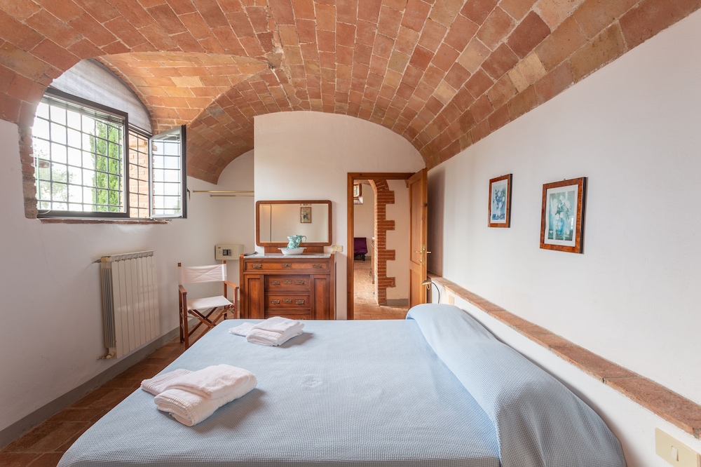 Fattoria Querceto view 3