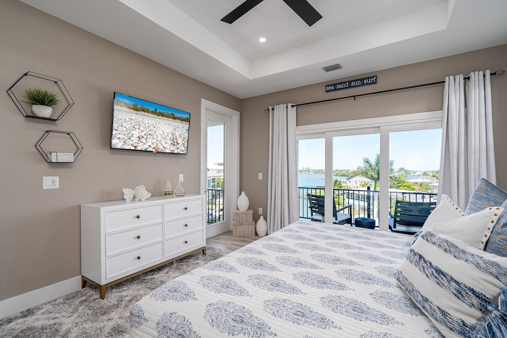 Magnificent New Build Private Pool Home On The North Tip Of Fort Myers Beach! 5 Bedroom Home by RedAwning view 4