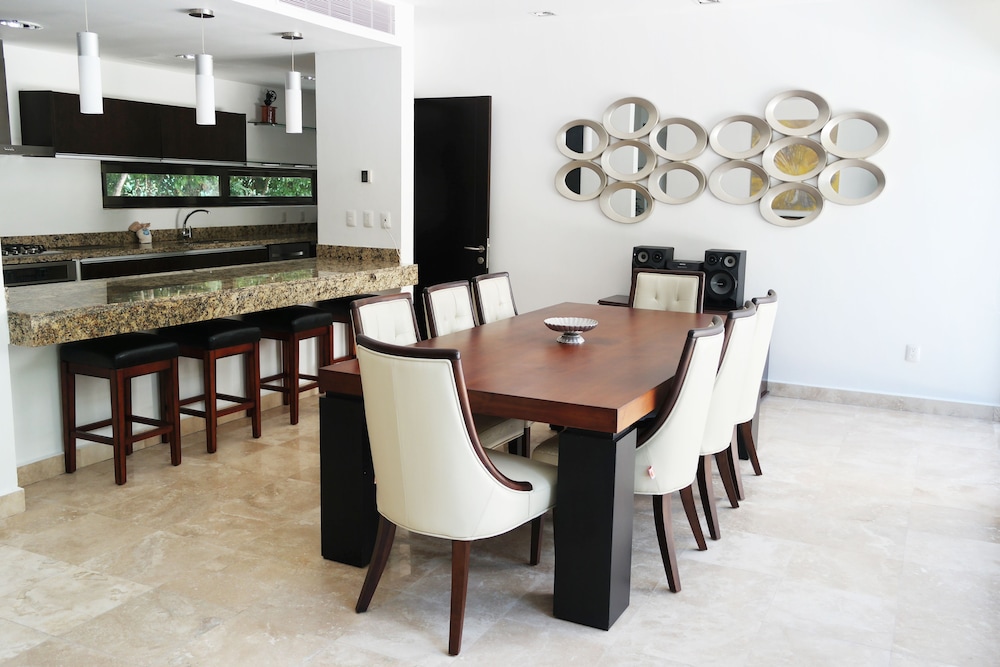 Bahia Principe Vacation Rentals - Three-Bedroom House