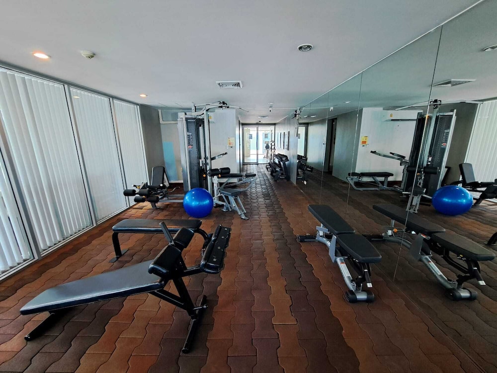 5A - 2 Bedroom Downtown Apartment With Shared Pool