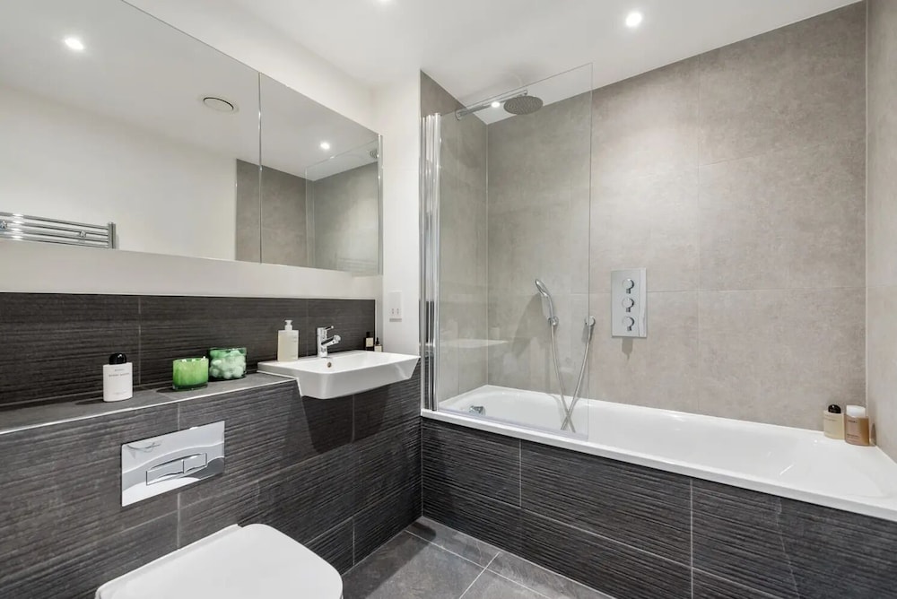 East London Skyline Retreat