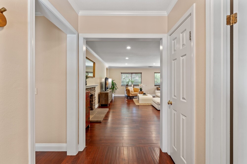 Chic Family Getaway Near LA With Space to Unwind