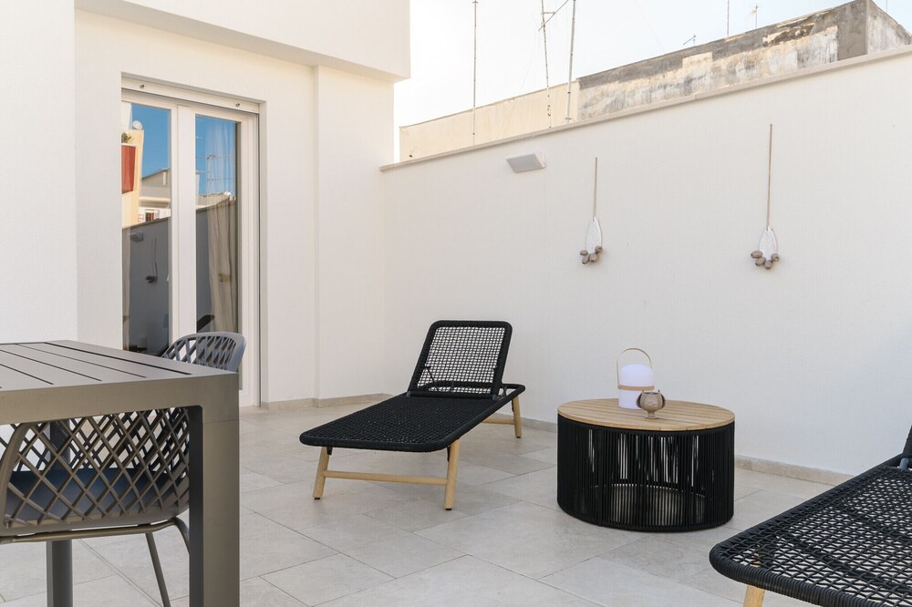 Palazzo Murat - Penthouse Apartment With Terrace by Wonderful Italy