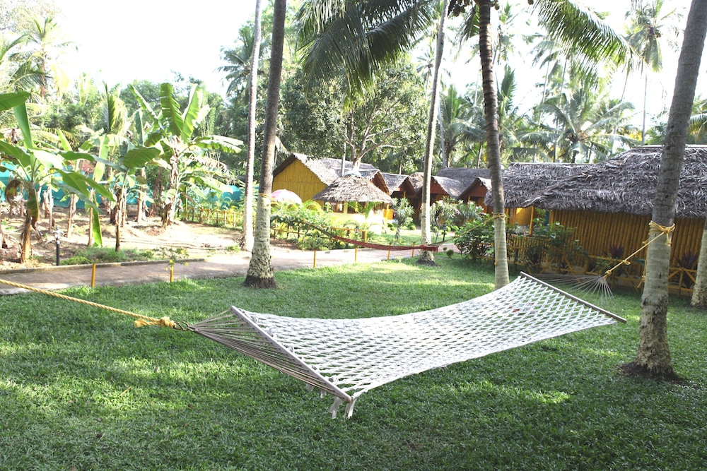 Savithri Inn