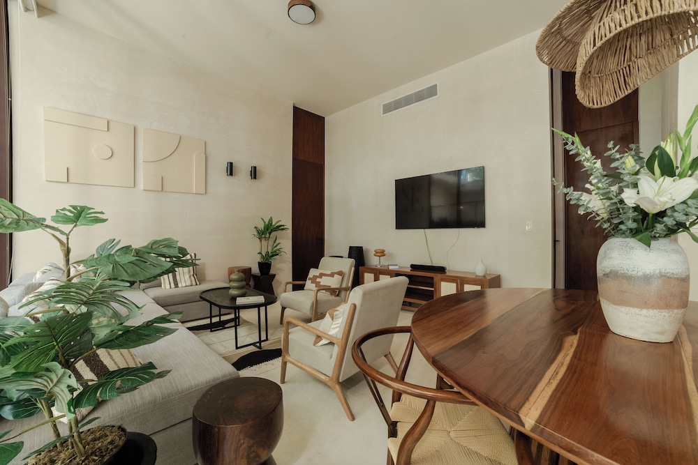 BT Homes - Zama Boho