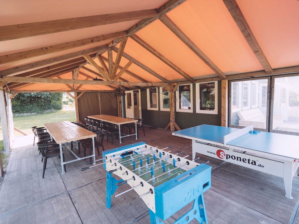 Group Stay in Eigen Wijze Near Playing Field