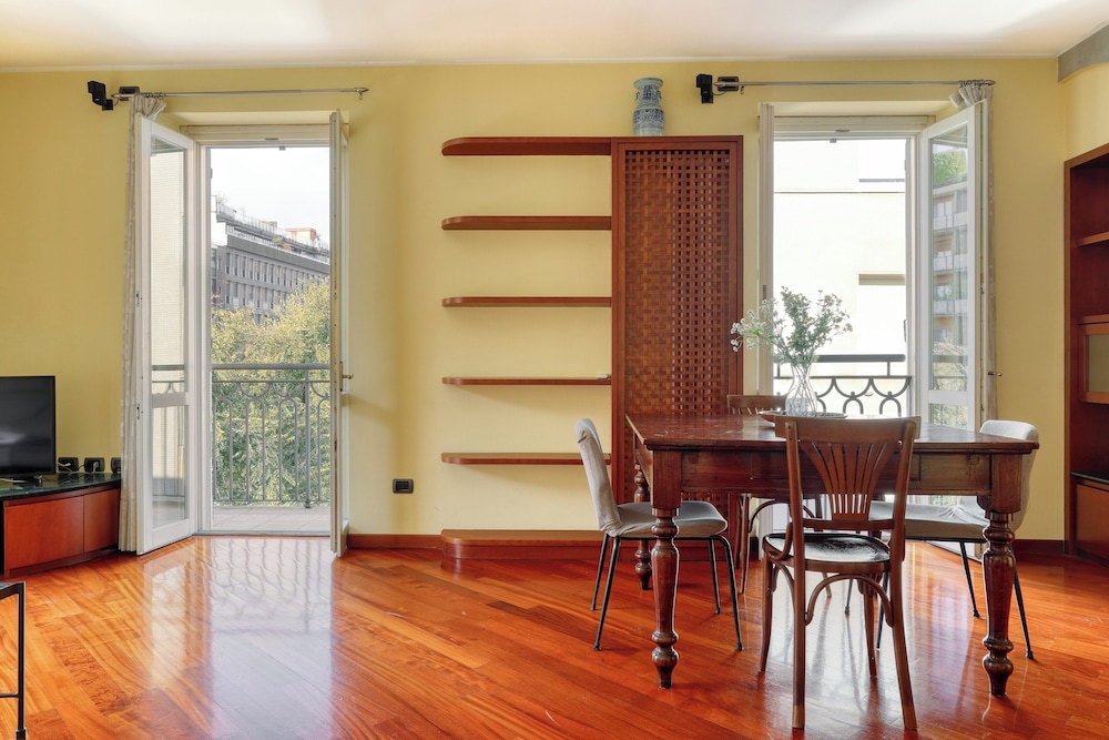 Delightful 2BR flat near Navigli