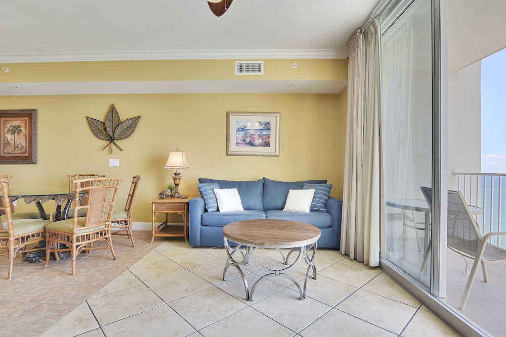 Tidewater by Book That Condo