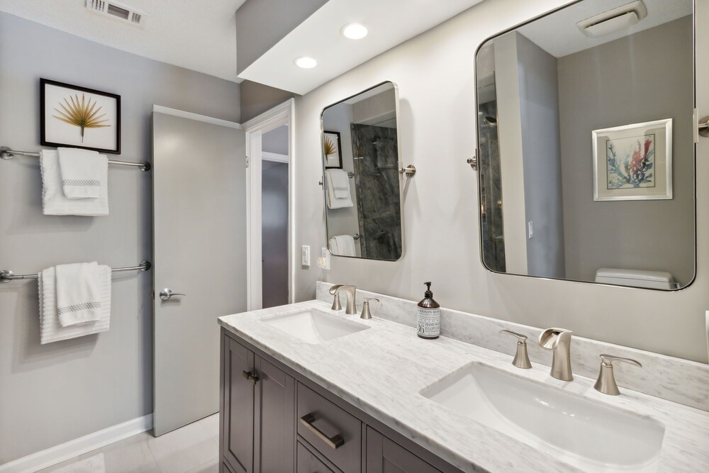 2754 1st Ave. A 2 Bedroom Duplex
