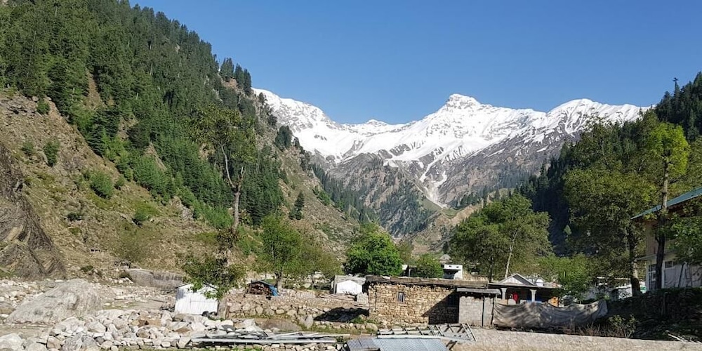 Pine Top Resort Batakundi