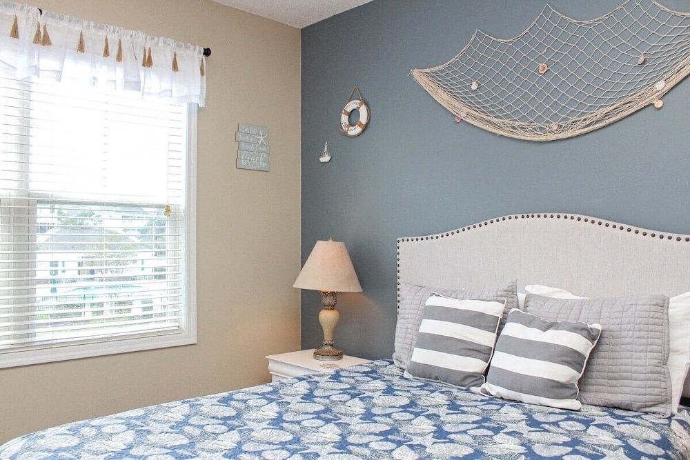 Heatherstone 1063 2 Bedroom Condo