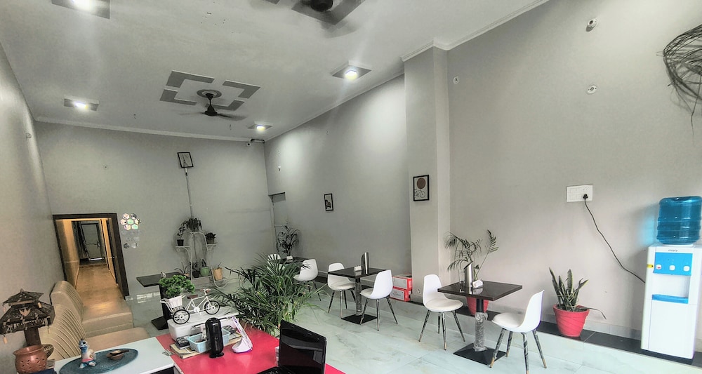 Nirvana Inn