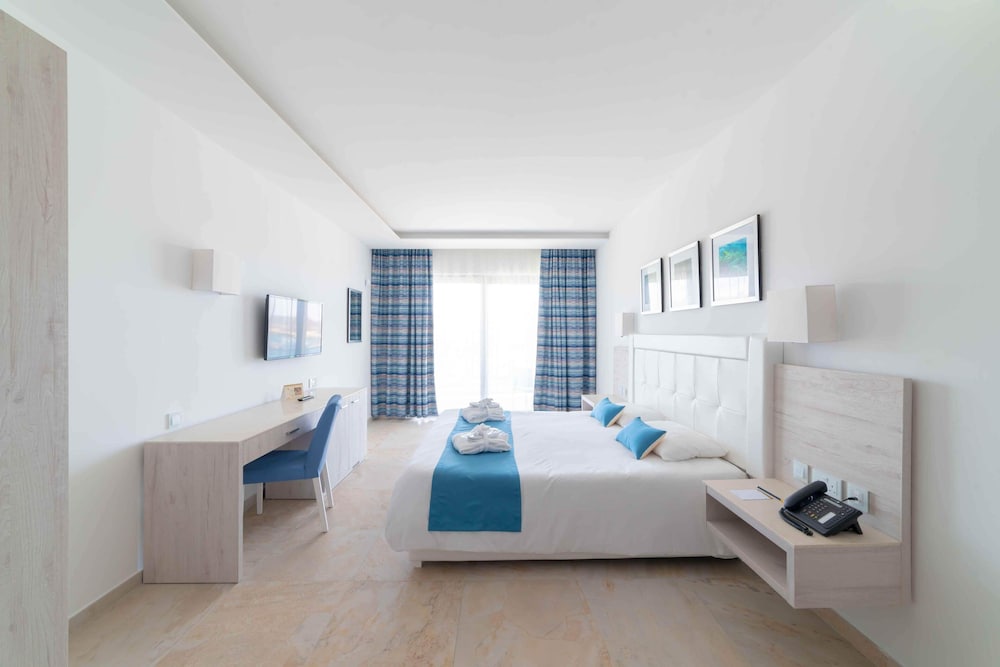 Mellieha Vacations - Ramla Bay Resort - Property Image 3