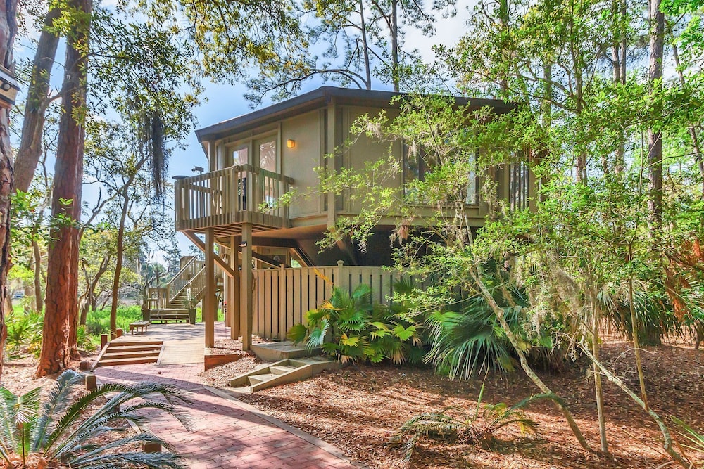 2050 Deer Island at The Sea Pines Resort