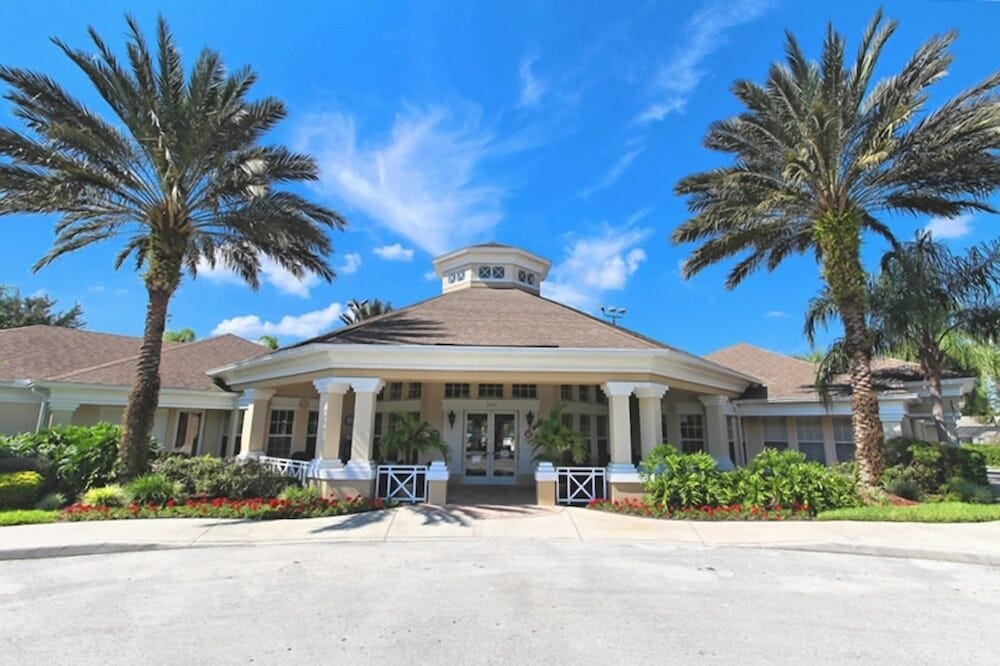 Themed 3-Bedroom Townhome w/Private Pool Near Disney - Windsor Palms 3 Townhouse