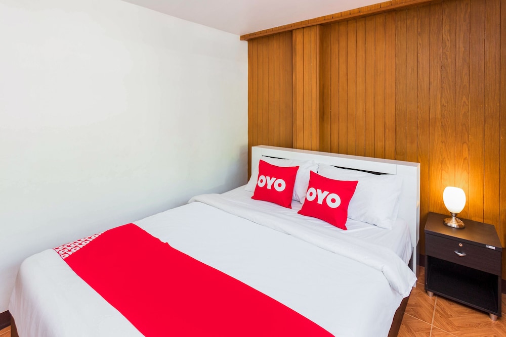 OYO 423 Baan Lucky Guesthouse