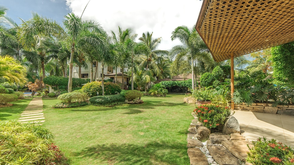 Golden Palm Resort