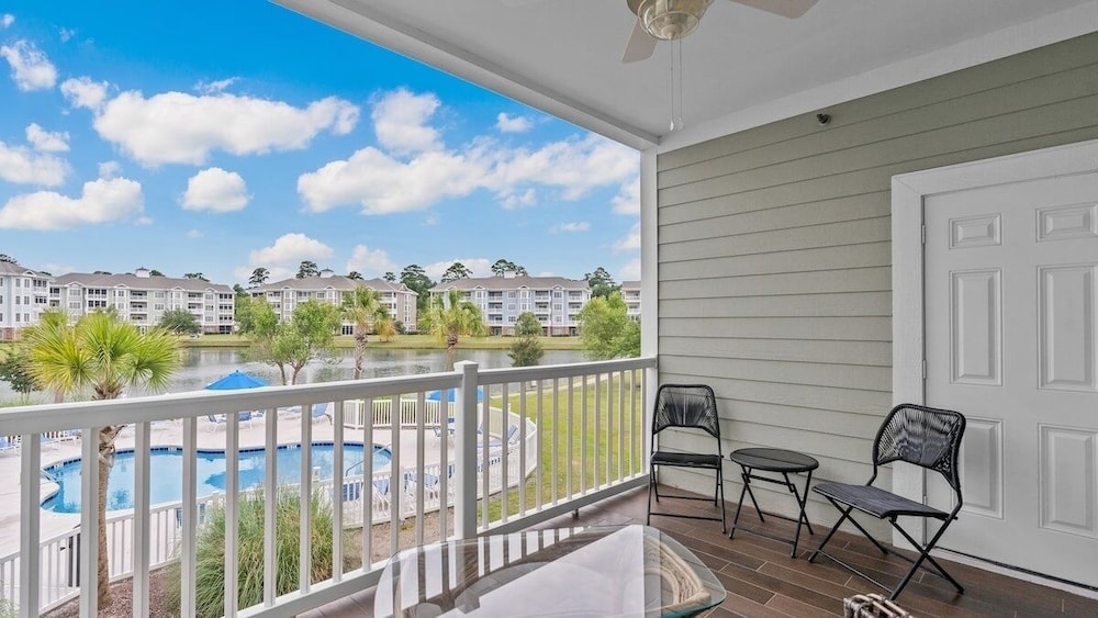 Magnolia Pointe Luster Leaf 4833-202 2 Bedroom Condo