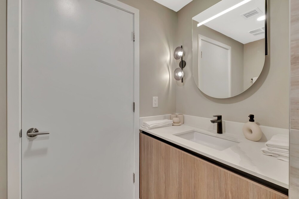 Luxury Condos Near Miami Beach