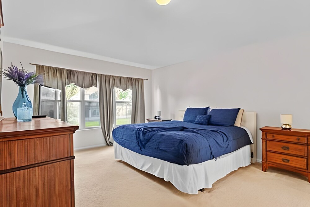 Windsor Hills 5BR 5min to Disney + Pool