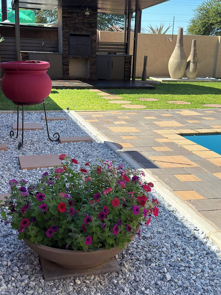 Escapade Lux Guesthouse